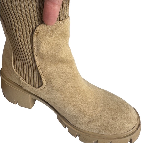 Sincerely Jules 8 Tan Suede Knit Sock Booties Lug Sole Chunky Heel Women's - Picture 3 of 8